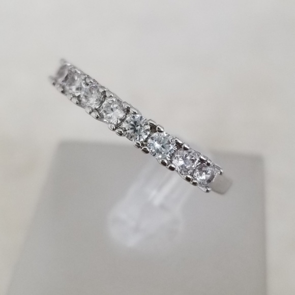 18k 1ct TW Band - Picture 2 of 8